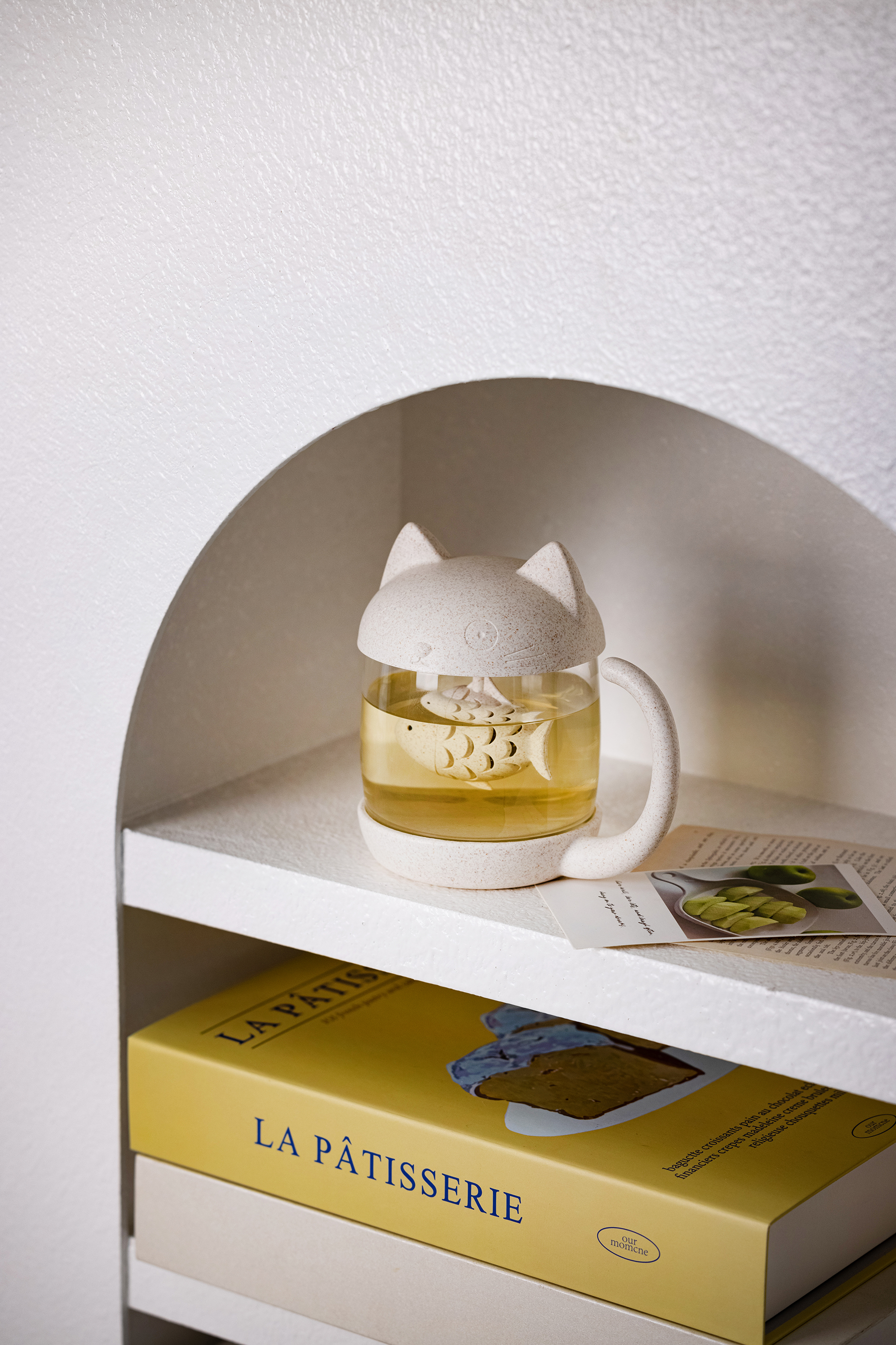 Tea cup with infuser