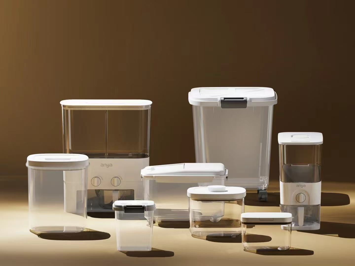 Anya shares location with you